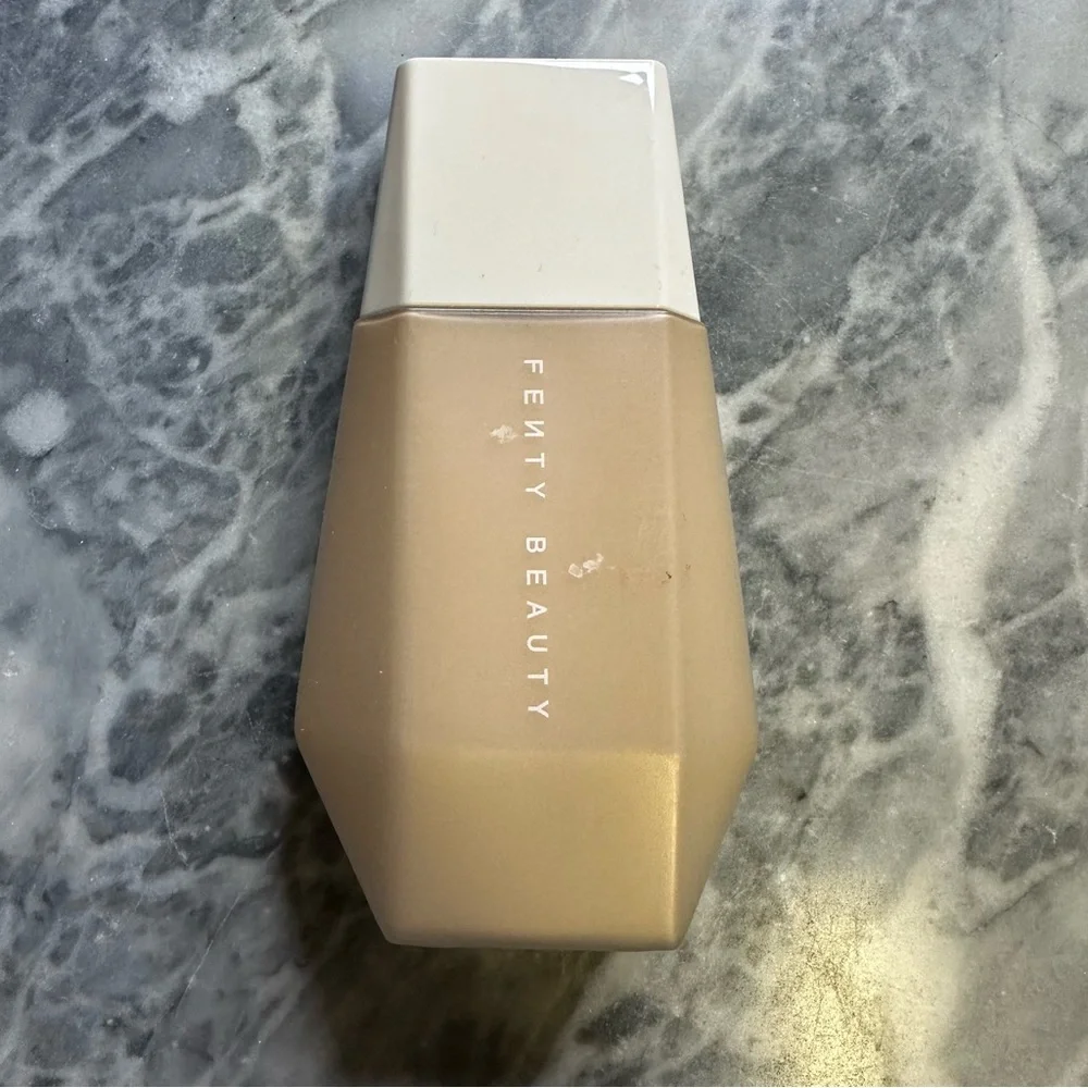 Fenty Beauty Eaze Drop Blurring‎ Skin Tint 5